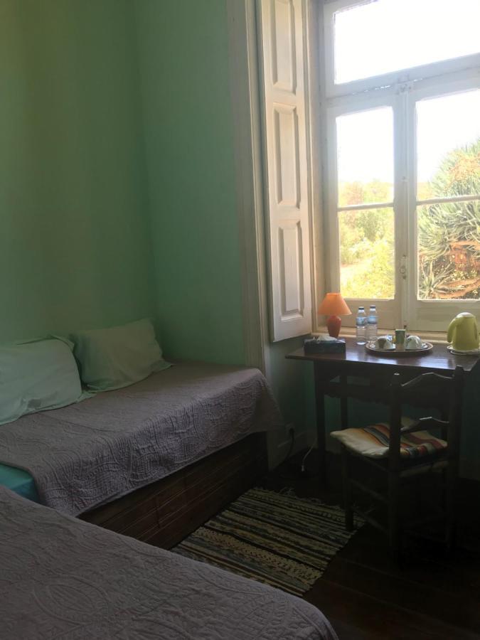 לינה וארוחת בוקר בורגאו Casa Grande Portugal מראה חיצוני תמונה